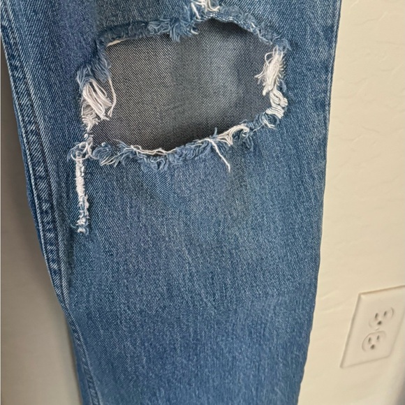 Abercrombie and Fitch 90’s Straight ultra High Rise Curve Love Jeans Size 31 - Picture 2 of 6